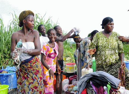 water_pollution_sustainable_development_potable_trinkwasser_africa_india_bengladesh_desert_drought_scheresse